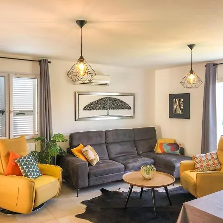 De La Plaine 8 Pers * オレッタ