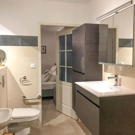 De La Plaine 8 Pers Oletta (Corsica)